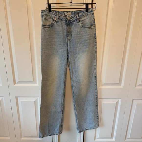 Cuidado Con El Perro Women’s Light Wash Straight Denim Jeans 100% Cotton Size 4 - Picture 2 of 15